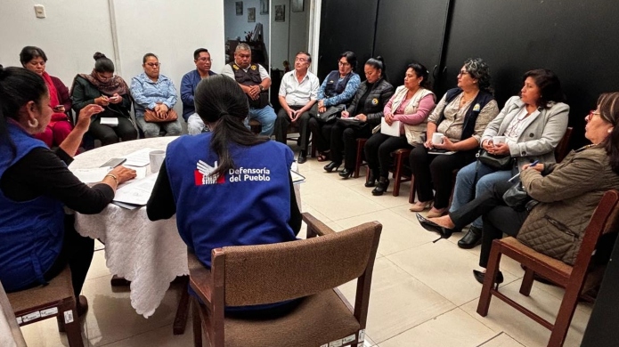 Por tanto, la Defensoría del Pueblo, en el marco de sus facultades orientadas a la protección de los derechos humanos y el cumplimiento de las funciones de la administración pública, convocó a una mesa de trabajo para atender la problemática y viabilizar la toma de compromisos y acuerdos interinstitucionales en favor de las y los internos del Establecimiento Penitenciario de Chimbote.
