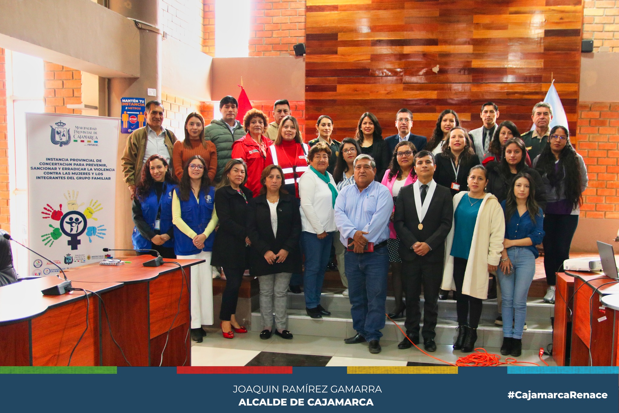 📌Como parte del trabajo que realizan los integrantes de la Instancia Provincial de Concertación (IPC), hoy se llevó a cabo la reunión ordinaria correspondiente al mes de mayo, la que estuvo presidida por el alcalde provincial, Joaquin Ramírez Gamarra.
✅Esta reunión ordinaria tuvo como puntos de agenda el informe del Desarrollo del Plan de Trabajo de la IPC 2024-2026 como lo dispone la Resolución Ministerial 288-2023-MIMP. Además, se realizó el informe de actividades por el día de la madre y de La familia en el hogar Santa Rita.
🤝El próximo 6 de junio a las 10 de la mañana, todos los integrantes volverán a reunirse para seguir concretando acciones en favor de la mujer y todo el grupo familiar.