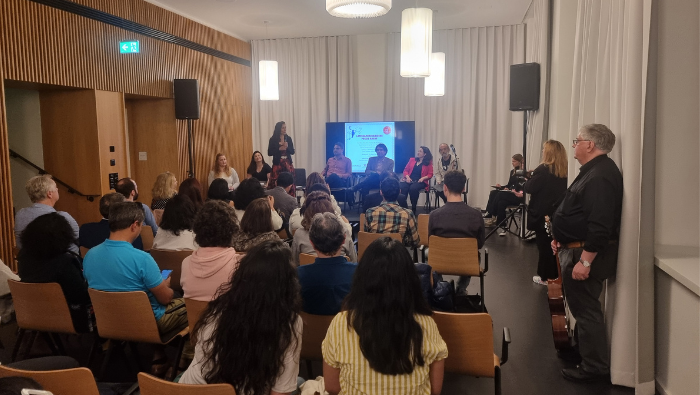 “Noche Poética Latinoamericana”: presentan poesía peruana en la Casa de América de Múnich