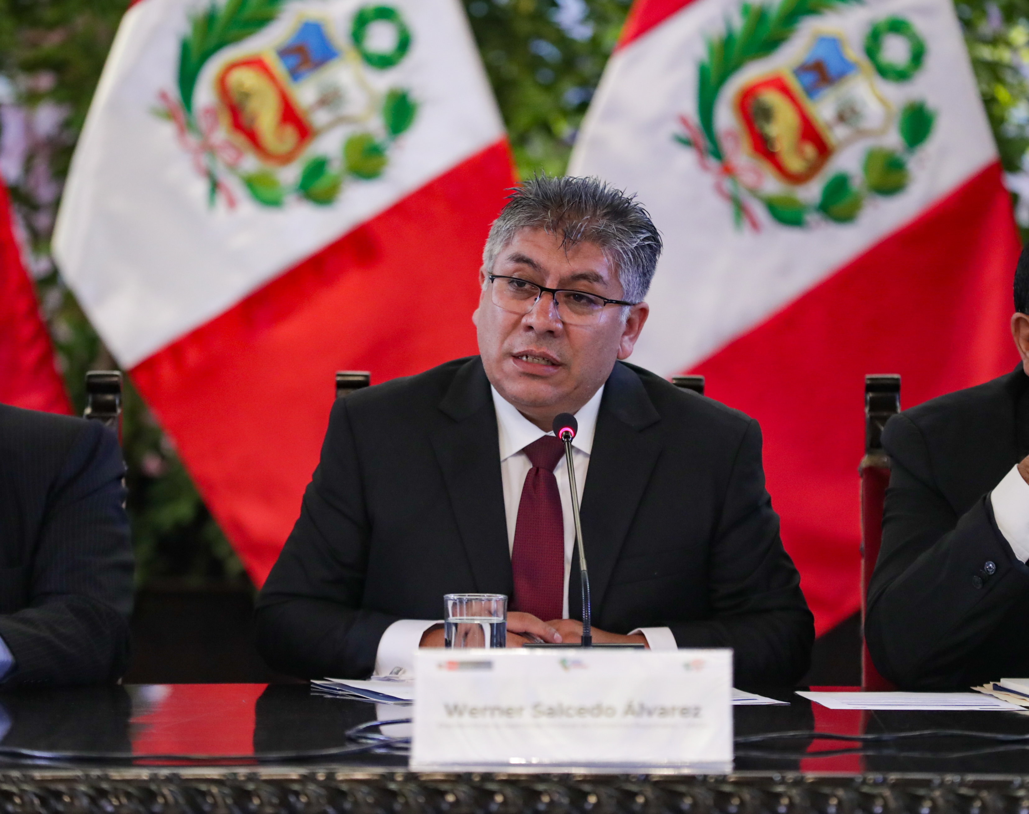 Fotografía del Gobernador de Cusco lidera firma del Pacto Nacional por la Gobernabilidad en el IV Consejo de Estado Regional