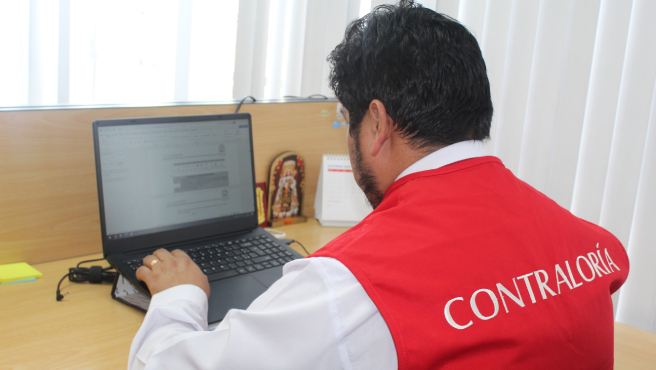 Cusco. - La Contraloría General advirtió que servidores del Gobierno Regional del Cusco habrían favorecido a un postor para ejecutar una obra de educación, lo cual afectaría la elección del proveedor con mejores condiciones de precio, así como los principios de transparencia.