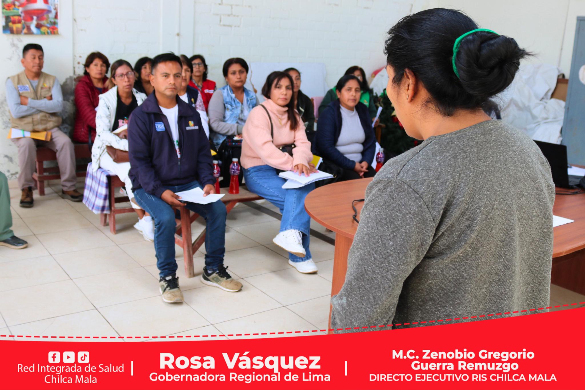 Reunión para fortalecer medidas contra la propagación del dengue en la RIS Chilca Mala