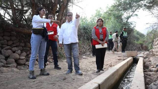 La Contraloría General realizará un servicio de control posterior al proyecto de mejoramiento del servicio de agua para riego del canal La Collona del distrito de Caravelí, provincia del mismo nombre, obra adjudicada por S/ 2 307 873 y que actualmente se encuentra en proceso de liquidación.