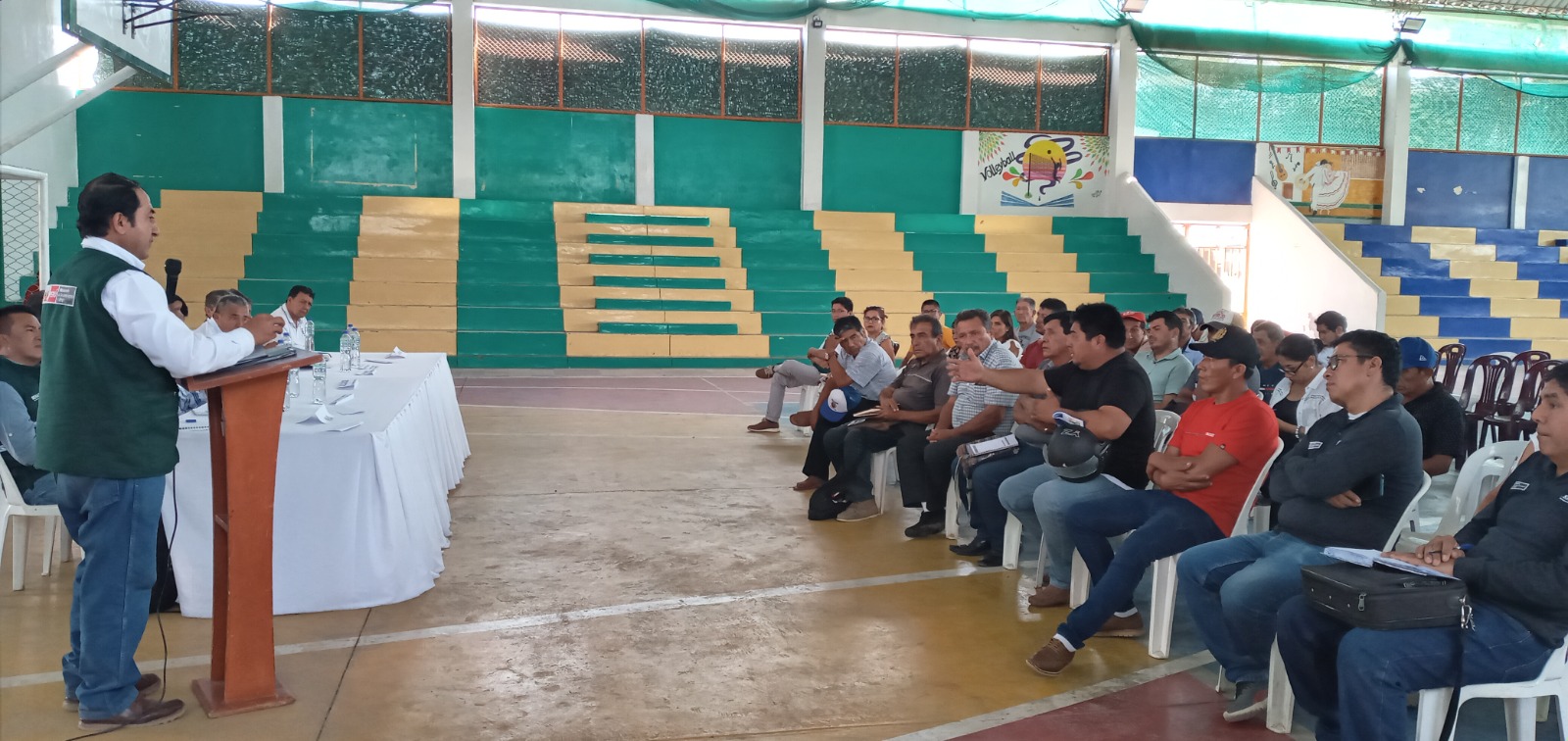 Reunión con agricultores
