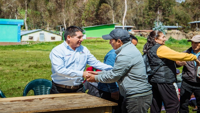 AUTORIDADES DE SAN JERÓNIMO PARTICIPAN DE REUNIÓN EN EL CENTRO POBLADO DE CUPISA Y ANUNCIAN QUE PROYECTO PILOTO DE TECHO PROPIO SI VA.