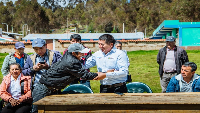AUTORIDADES DE SAN JERÓNIMO PARTICIPAN DE REUNIÓN EN EL CENTRO POBLADO DE CUPISA Y ANUNCIAN QUE PROYECTO PILOTO DE TECHO PROPIO SI VA.