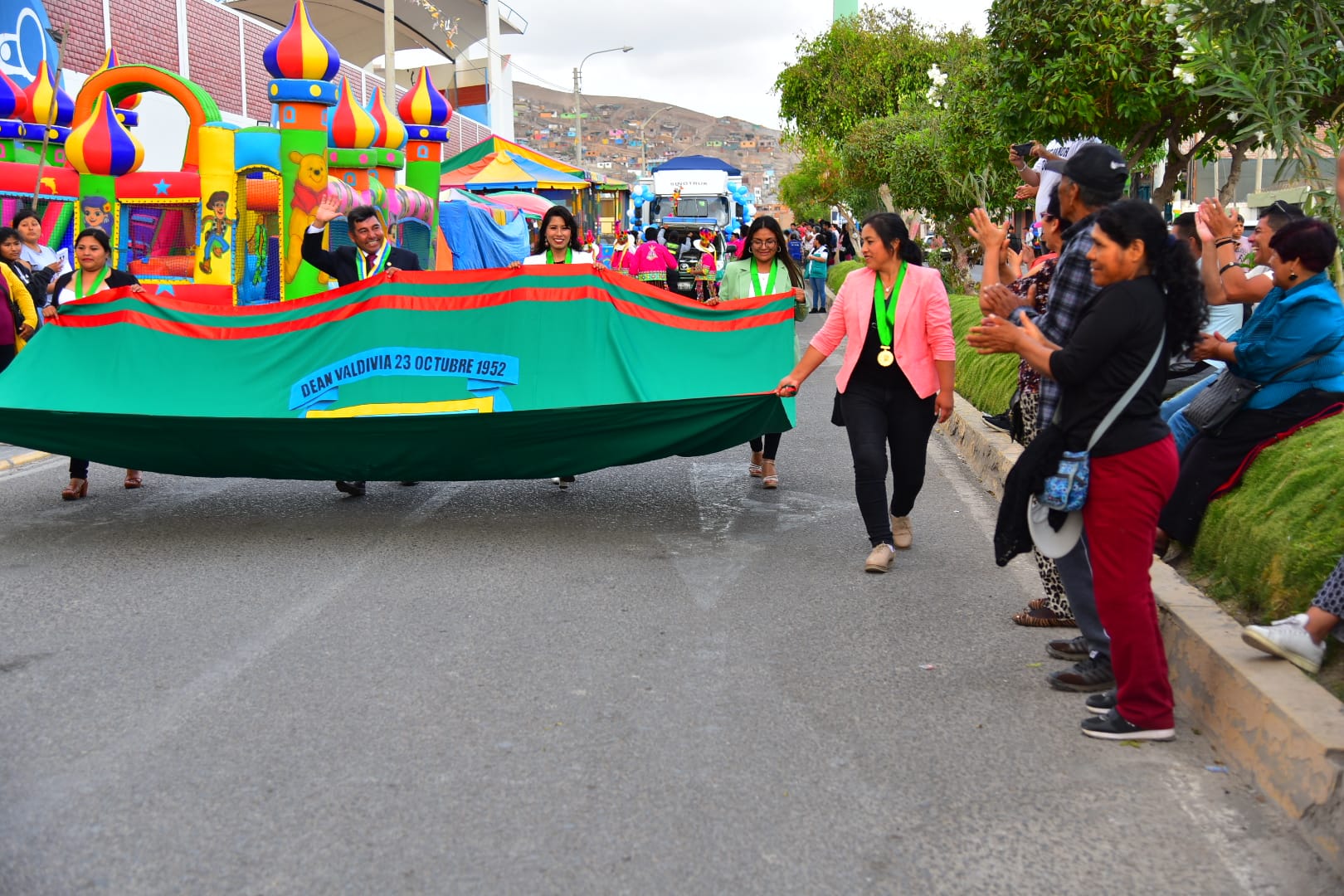 Alcalde Sr. Fernando Camargo participa en gran corso de la amistad 2023