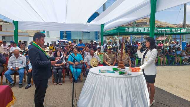 ALCALDE FERNANDO CAMARGO instalo y juramento al concejo municipal periodo 2023-2026