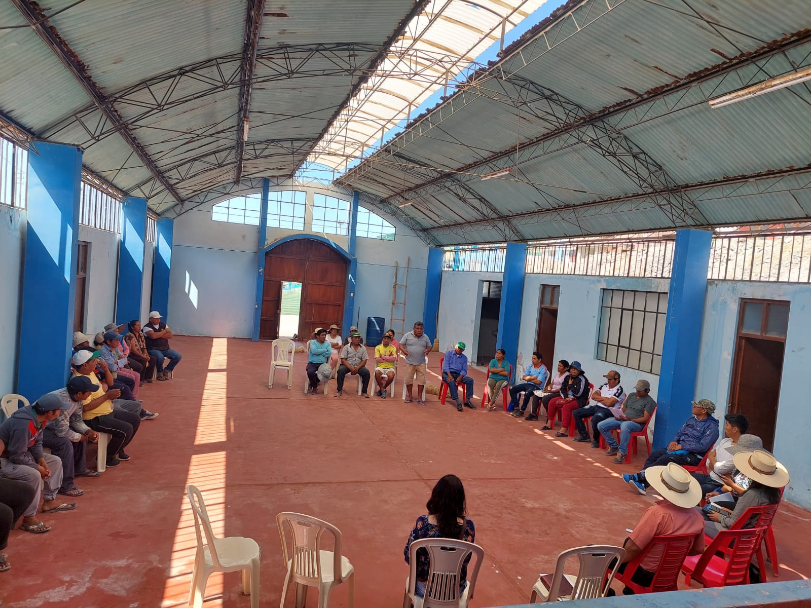 diversas asociaciones de los sectores