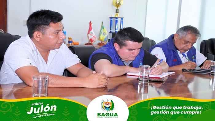 Visita de la Direcci贸n Regional de Vivienda 3