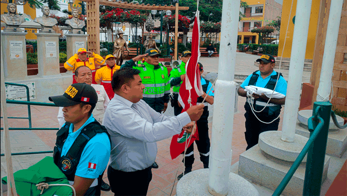 Izamiento Dominical en Santa Cruz de Flores