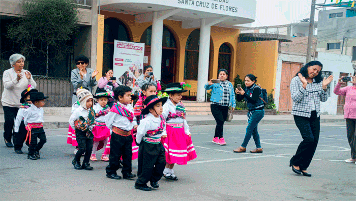Izamiento Dominical en Santa Cruz de Flores