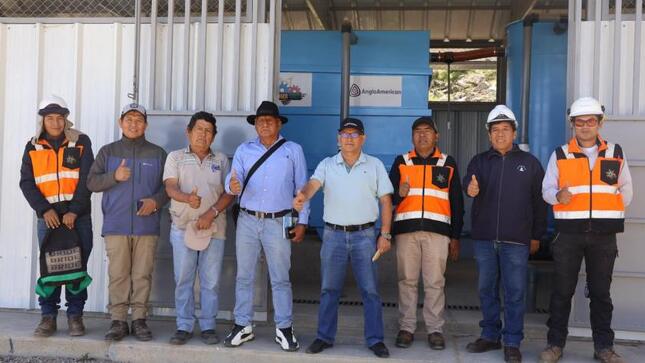 En una iniciativa que apunta a garantizar el acceso sostenible al agua potable en el valle de Tumilaca, los regidores de la Provincia Mariscal Nieto, Juan Alvarado, Nicolás Saenz y Alejandro Vizcarra, realizaron una visita técnica a la planta compacta de agua potable en Coscore, construida por Anglo American Quellaveco.