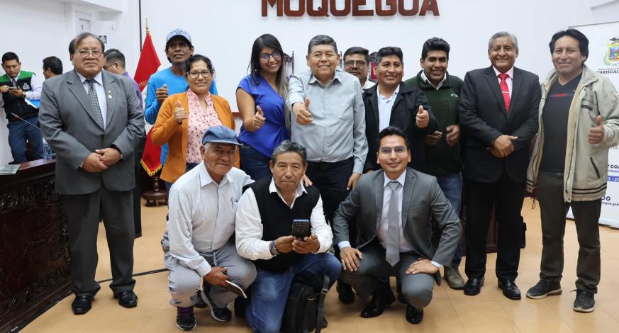 Alcalde y regidores provinciales desarrollaron la 9° Sesión Ordinaria de Concejo.