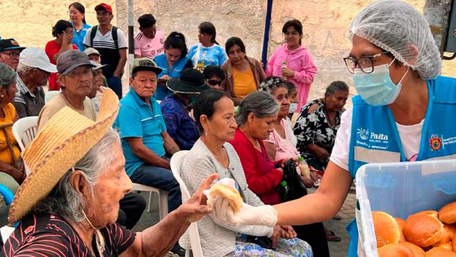 Comuna paiteña participó de la exitosa entrega de 155 tarjetas de débito a beneficiarios de pensión 65 de Paita