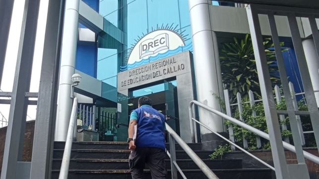 Ante esta situación, y teniendo en cuenta la resolución de la referida entidad administrativa, la sede defensorial solicitó a la DREC asesorar a la institución educativa, y supervisar para que el proceso de matrícula y otros trámites administrativos o acciones conexas (servicio psicopedagógico) se realicen oportunamente, y conduzcan a garantizar que el niño pueda ser atendido en cada una de sus necesidades educativas con las adaptaciones y ajustes razonables necesarios.