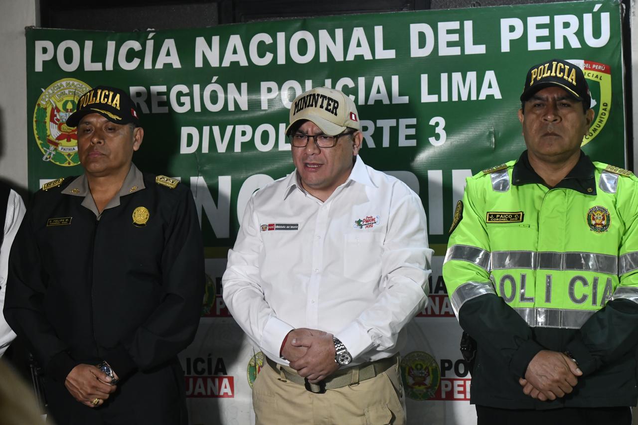 Titular del Interior destacó trabajo policial y remarcó que no se dará tregua a ningún ciudadano que rehúya de la justicia.