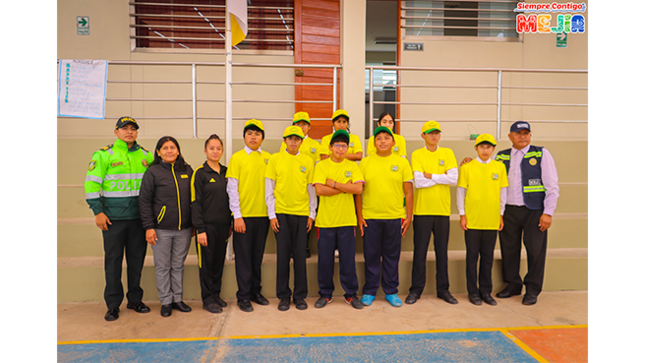 MDM entrega indumentaria en ceremonia de juramentación de Brigadas de Autoprotección Escolar y Patrullas Juveniles 