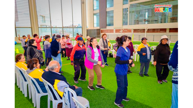 Participación activa de los adultos mayores en la reunión de CIAM Mejía