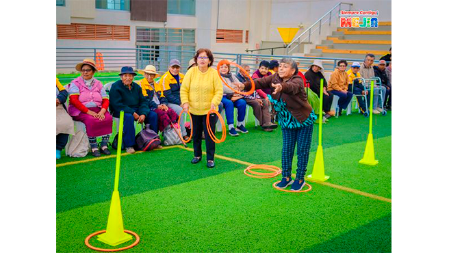Participación activa de los adultos mayores en la reunión de CIAM Mejía