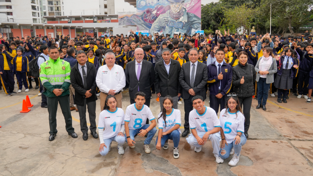 Devida y Municipalidad de Surco unen esfuerzos para prevenir el consumo de drogas en estudiantes