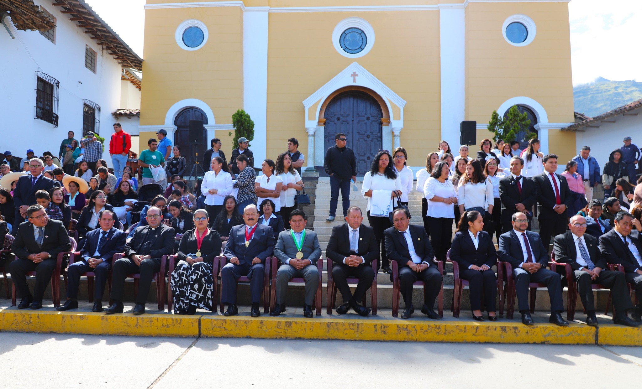 Participaron en la ceremonia de izamiento y desfile