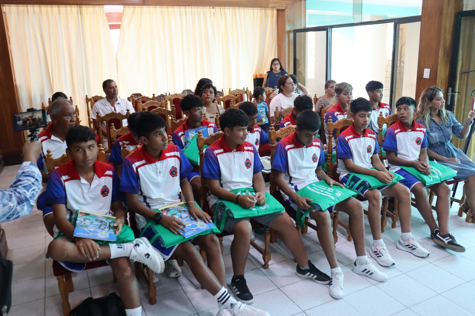reconocimiento a club Elías Aguirre AFIM