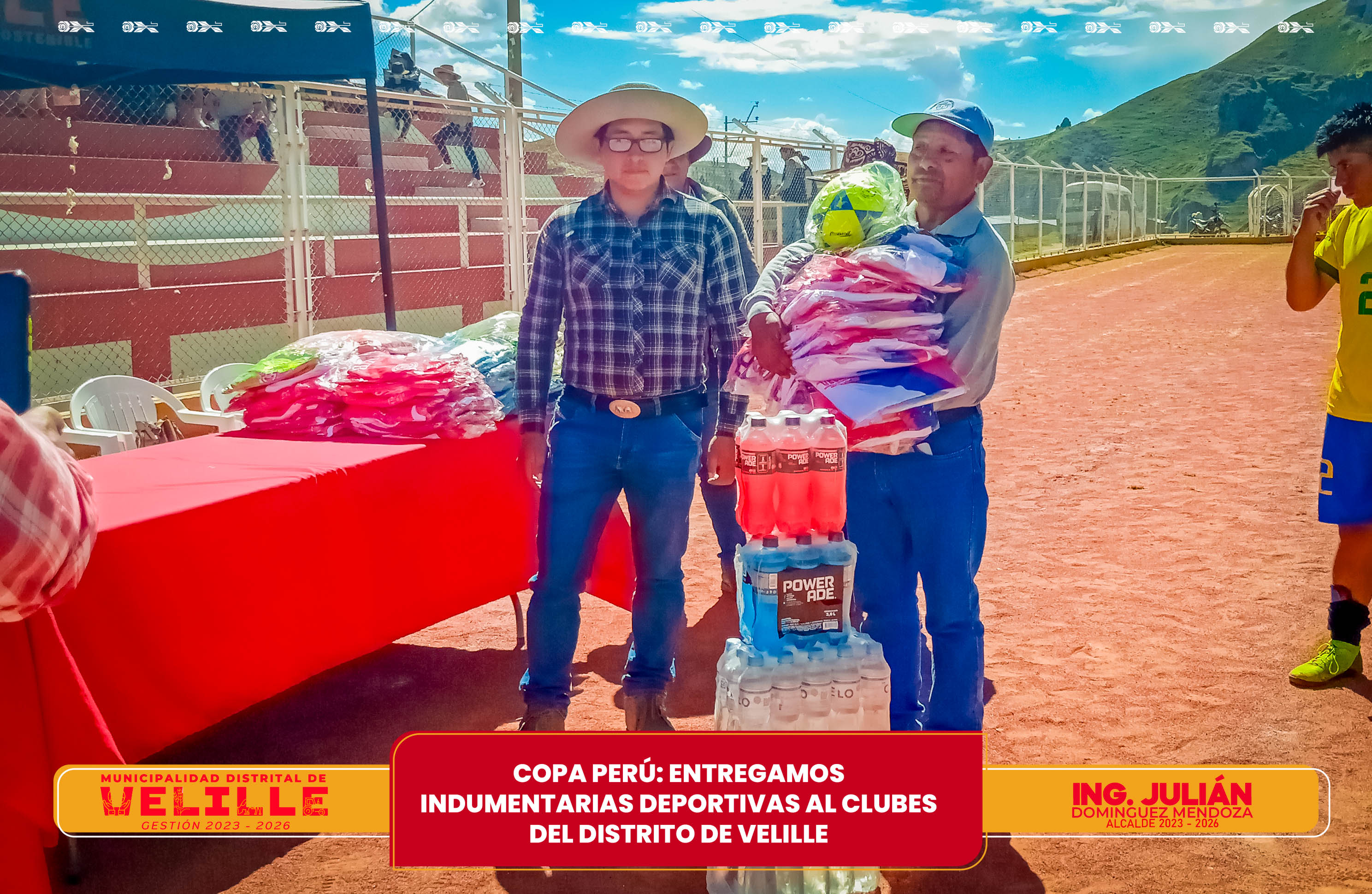 Copa Perú: Municipalidad de Velille entrega indumentarias deportivas a clubes del distrito de Velille 
