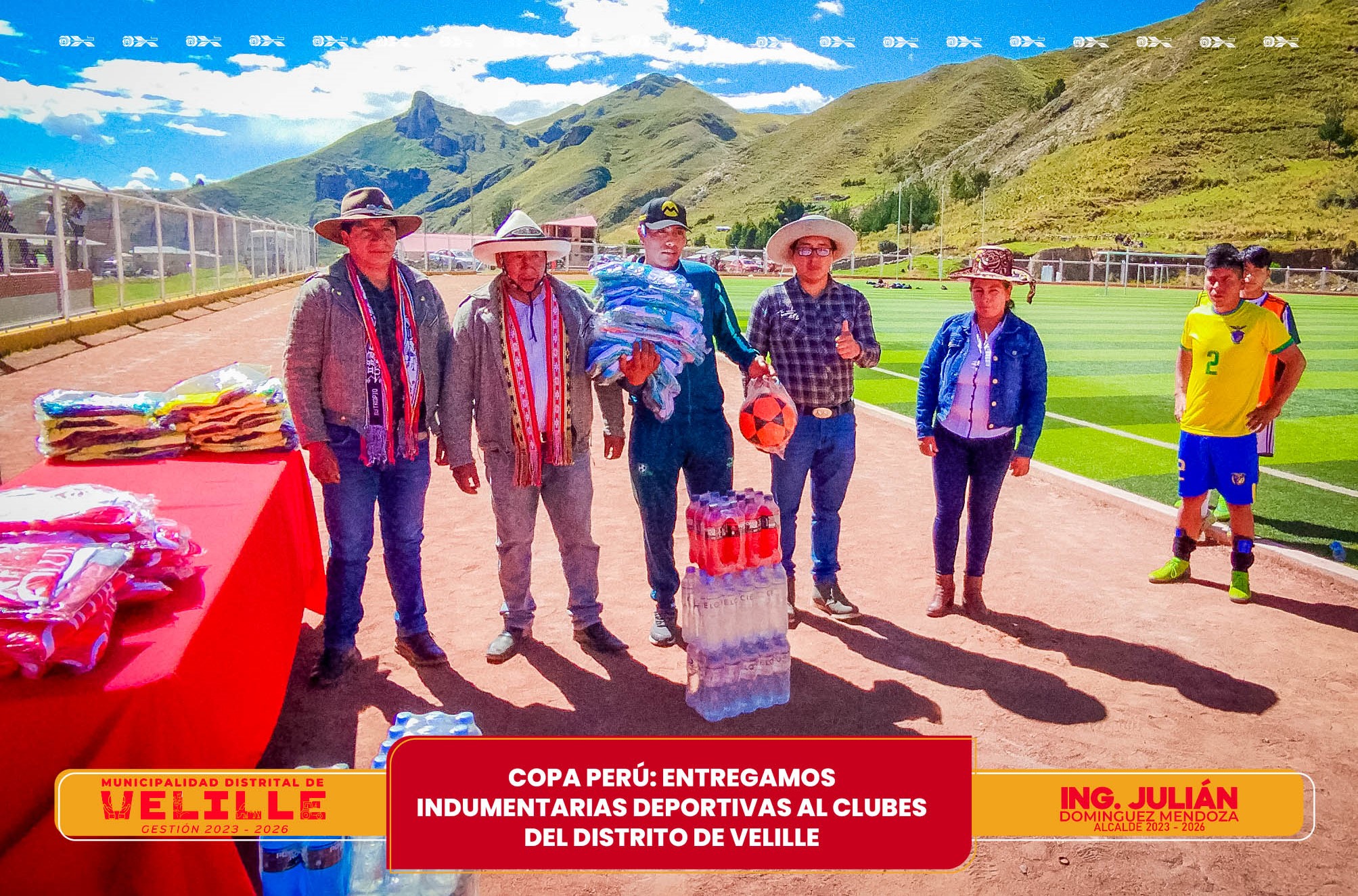 Copa Perú: Municipalidad de Velille entrega indumentarias deportivas a clubes del distrito de Velille 