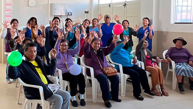 Adultos Mayores del A.H. Puerto Huarmey recibieron atención medica gratuita.