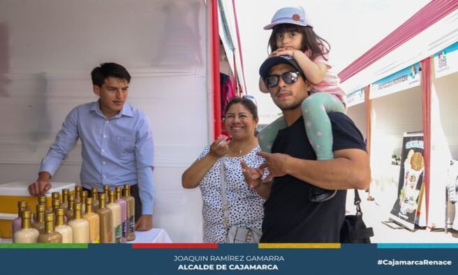 📌En el marco de la semana de las MYPES, la MPC participó en la Feria Regional de Pequeñas y Medianas Empresas, como parte del Comité Regional de la Mediana y Pequeña Empresa (COREMYP).
✅Su presencia destacada en el evento subraya su compromiso con el desarrollo económico local y el apoyo a los emprendedores. La comuna local ha facilitado espacios de discusión y promoción para empresarios locales, compartiendo iniciativas y políticas que promueven el crecimiento sostenible y la competitividad del sector MYPES en la región.