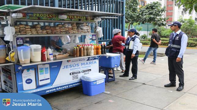 Las gerencias de Fiscalización y Desarrollo Económico, realizaron un operativo preventivo 🕵️‍♂️ a los comercios ambulatorios del distrito para verificar que cumplan con la ordenanza municipal vigente