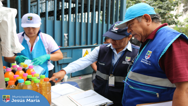 Las gerencias de Fiscalización y Desarrollo Económico, realizaron un operativo preventivo 🕵️♂️ a los comercios ambulatorios del distrito para verificar que cumplan con la ordenanza municipal vigente