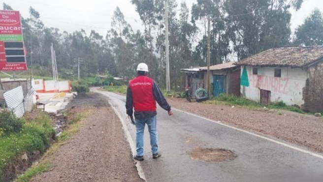 La Contraloría General advirtió a Provías Descentralizado graves deficiencias en la ejecución de trabajos de mejoramiento, así como en la conservación del Corredor Vial 6-A que abarca 187.93 kilómetros. El costo total de la obra asciende a S/ 166.8 millones, por lo que se recomendó la pronta adopción de acciones que permitan que dicha obra cumpla con su finalidad pública