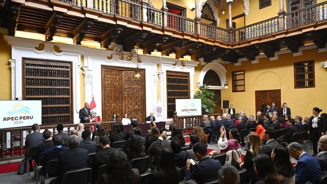 Cancillería y Google lanzan programa de 5 mil becas a jóvenes peruanos para capacitarlos en economía digital y el 50% será para mujeres