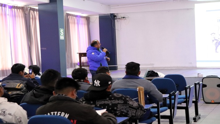 Estudiantes del Instituto Superior Tecnológico Pasco fueron capacitados en Seguridad Eléctrica
