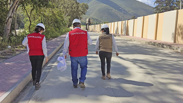 La Contraloría General advirtió la ejecución de partidas que no corresponden en la obra de pavimentación del jirón Malecón Walcker Soberón. La partida, repuestos y mantenimiento de maquinarias se consideró como costo directo que no está en función al proyecto; sin embargo, el Gobierno Regional de Huánuco ha venido valorizando esta partida, ahora el riesgo es que se ejecute un nuevo pago por S/ 486 mil.