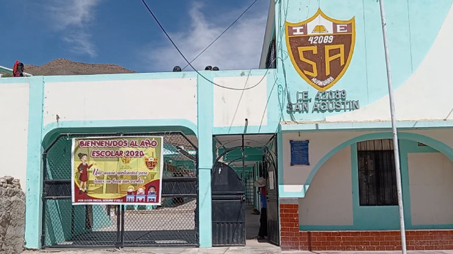  La Contraloría General recomendó efectuar mejoras en la Institución Educativa (I.E.) San Agustín, ubicada en el distrito Huanuara de la provincia Candarave, debido a que durante una visita de control encontró deficiencias en su infraestructura que aumenta el riesgo al cual están expuestos los estudiantes.