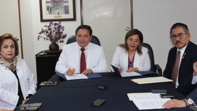 INEN Firma Convenio de Cooperación Interinstitucional con el Hospital Regional de Ica