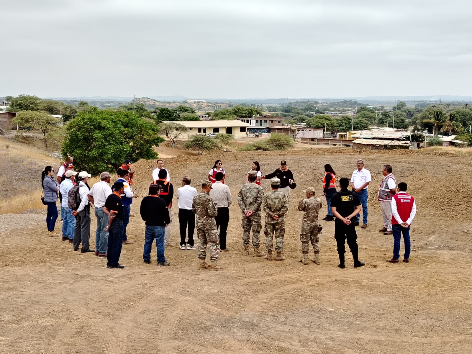 COER y PECHP promueven participación de escolares en simulacro de sismo y desembalse