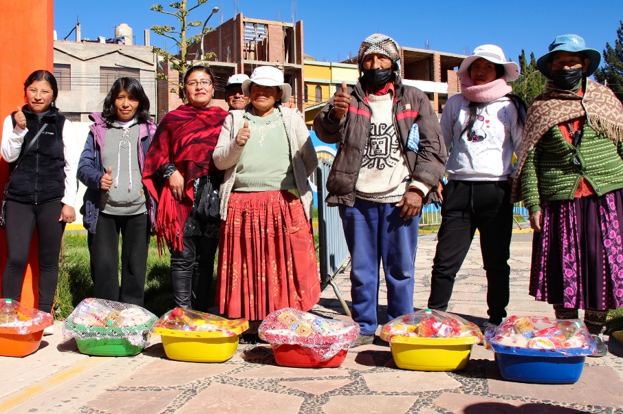 Continúa la entrega de canastas a domicilio por el día de la madre a personas con discapacidad