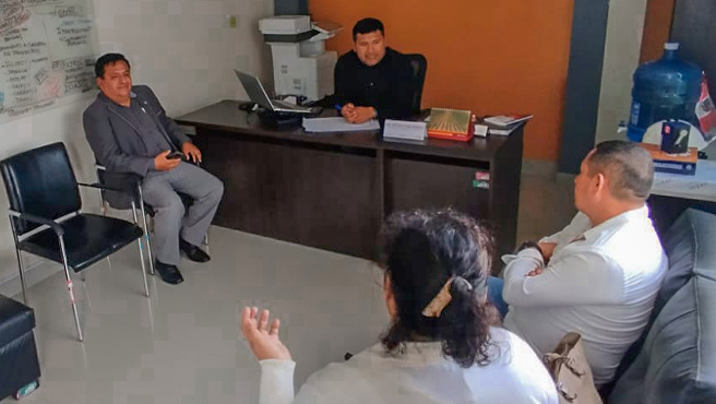 El Gerente Ejecutivo de Vivienda Construcción y Saneamiento sostuvo una reunión con el Jefe zonal del programa de empleo temporal Llamkasun