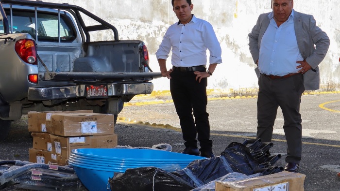 Imagen de entrega de kits de herramientas