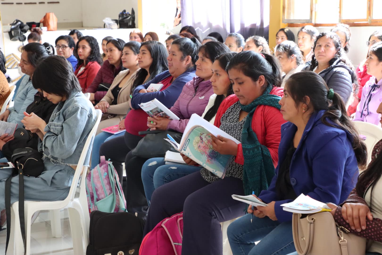 UGEL Chahcapoyas y DREA Brindaron Taller de Fortalecimiento Socioemocional a Promotoras Comunitarias