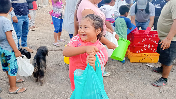 Municipio de Nepeña entregó pescado a la Grama y Nepeña
