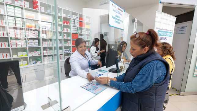 Farmacias y boticas deben exigir receta antes de vender medicamentos que requieren prescripción médica