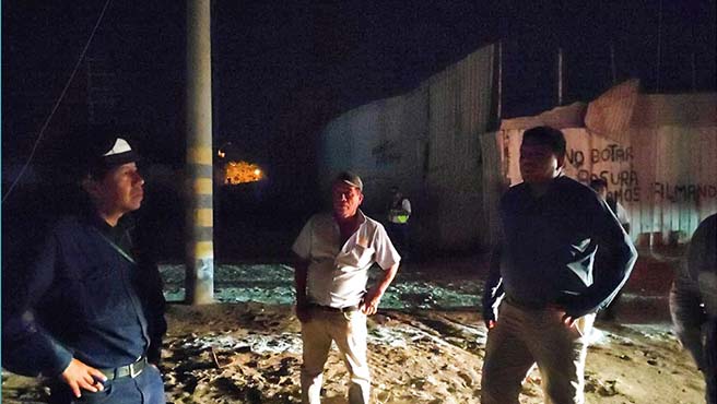 Alcalde pedro cuadros y Enosa recorren sectores para mejorar alumbrado público
