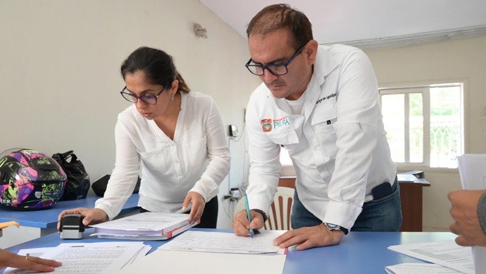 Firma de alcalde de Piura