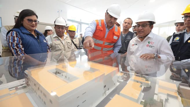 Áncash: ministro César Vásquez inspeccionó avances en la construcción del nuevo Hospital de Huarmey