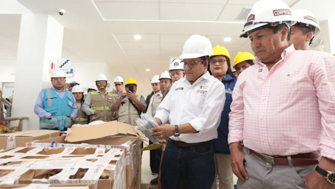 Áncash: ministro César Vásquez inspeccionó avances en la construcción del nuevo Hospital de Huarmey